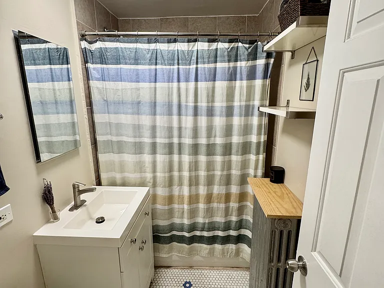 2832 W Wellington Ave #GDN — Photo 10