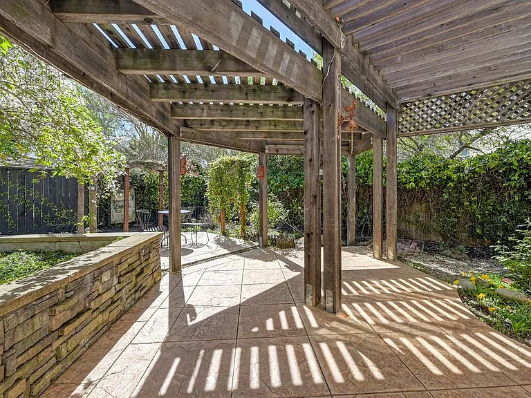 1651 Joshua Tree St — Photo 5