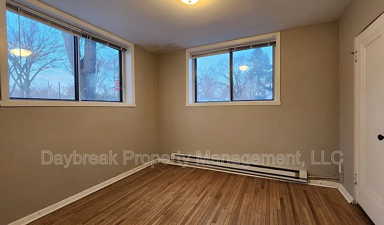 1258 10th St N #2 — Photo 11