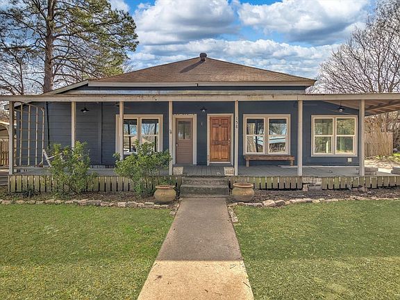 2nd image of 158 E 7th St