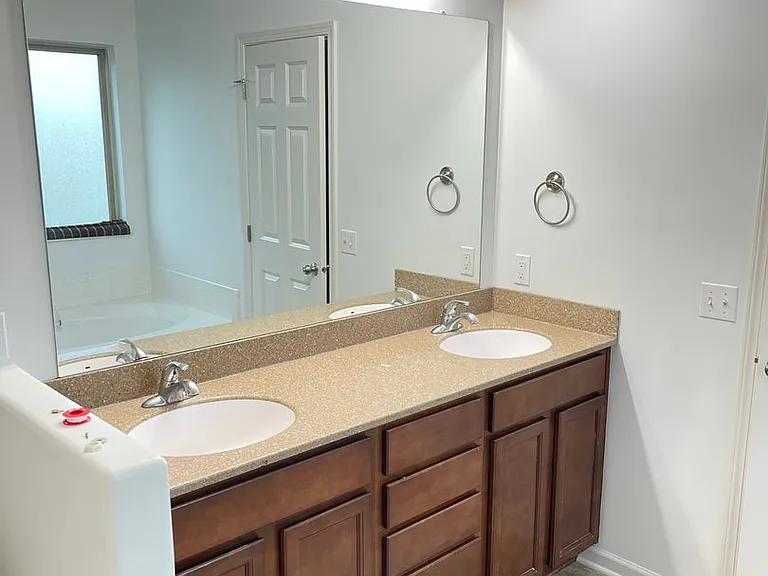 4309 N 175th Ave — Photo 39