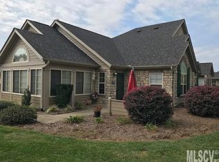 811B Wynnshire Dr UNIT B, Hickory, NC 28601