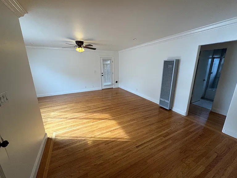 1240 Johnson St #1242 — Photo 8