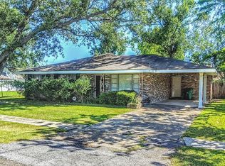 9213 Darby Ln, River Ridge, LA 70123