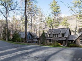57 Great Meadow Trl, Sapphire, NC 28774
