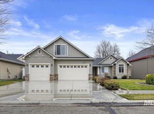 5282 N Schumann Ave, Meridian, ID 83642