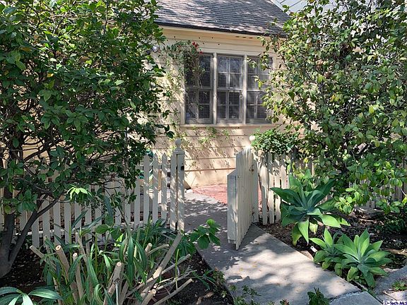 5th image of 1103 Graynold Ave
