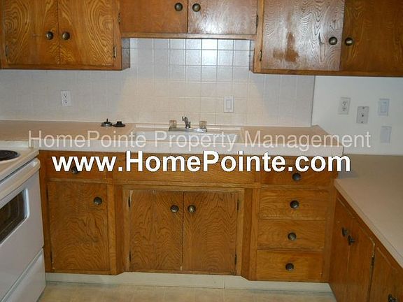 5th image of 2631 27th St APT 9