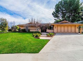 19730 Greenbriar Dr, Tarzana, CA 91356