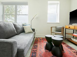 816 Potomac Ave SE APT 203, Washington, DC 20003