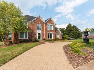 7115 Wood Briar Rd, Louisville, KY 40241