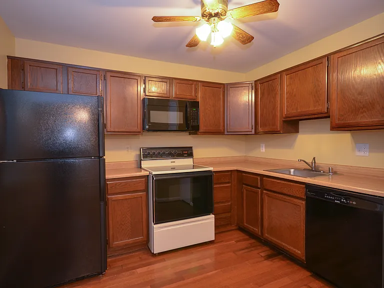 166 Crossbow Ln #274 — Photo 8