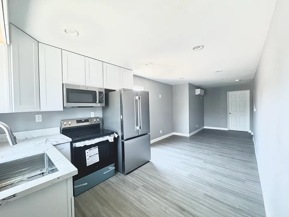 5107 S Harvard Blvd #B