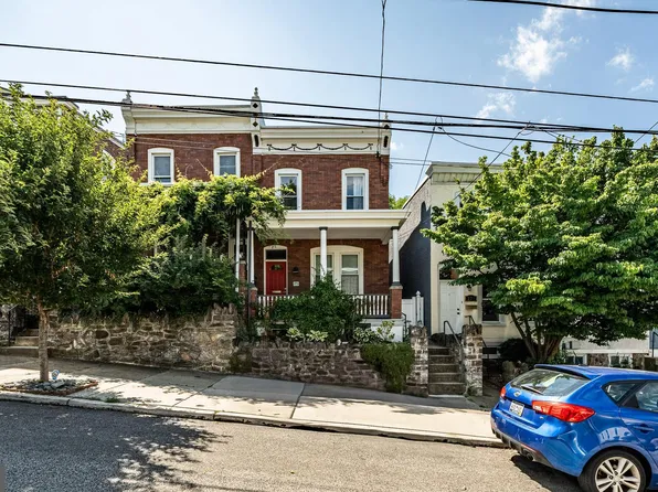 273 Hermitage St, Philadelphia, PA 19127
