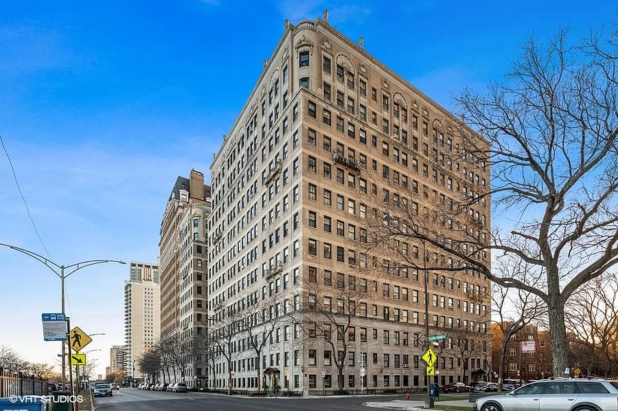 1st image of 3534 N Lake Shore Dr APT 6C