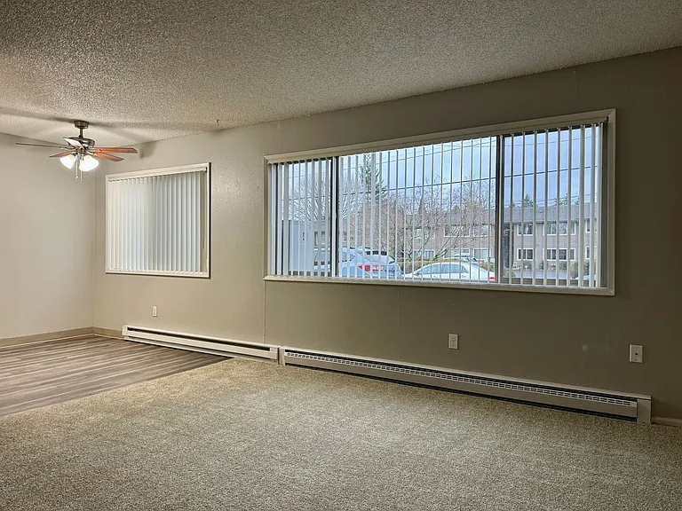 Taylor Place Apartments I — Photo 3