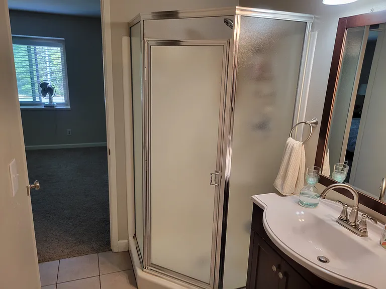1920 Cannon Pl — Photo 5
