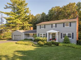 110 Old Farm Rd, Fayetteville, NY 13066