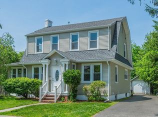 19 High St, Wayne, NJ 07470