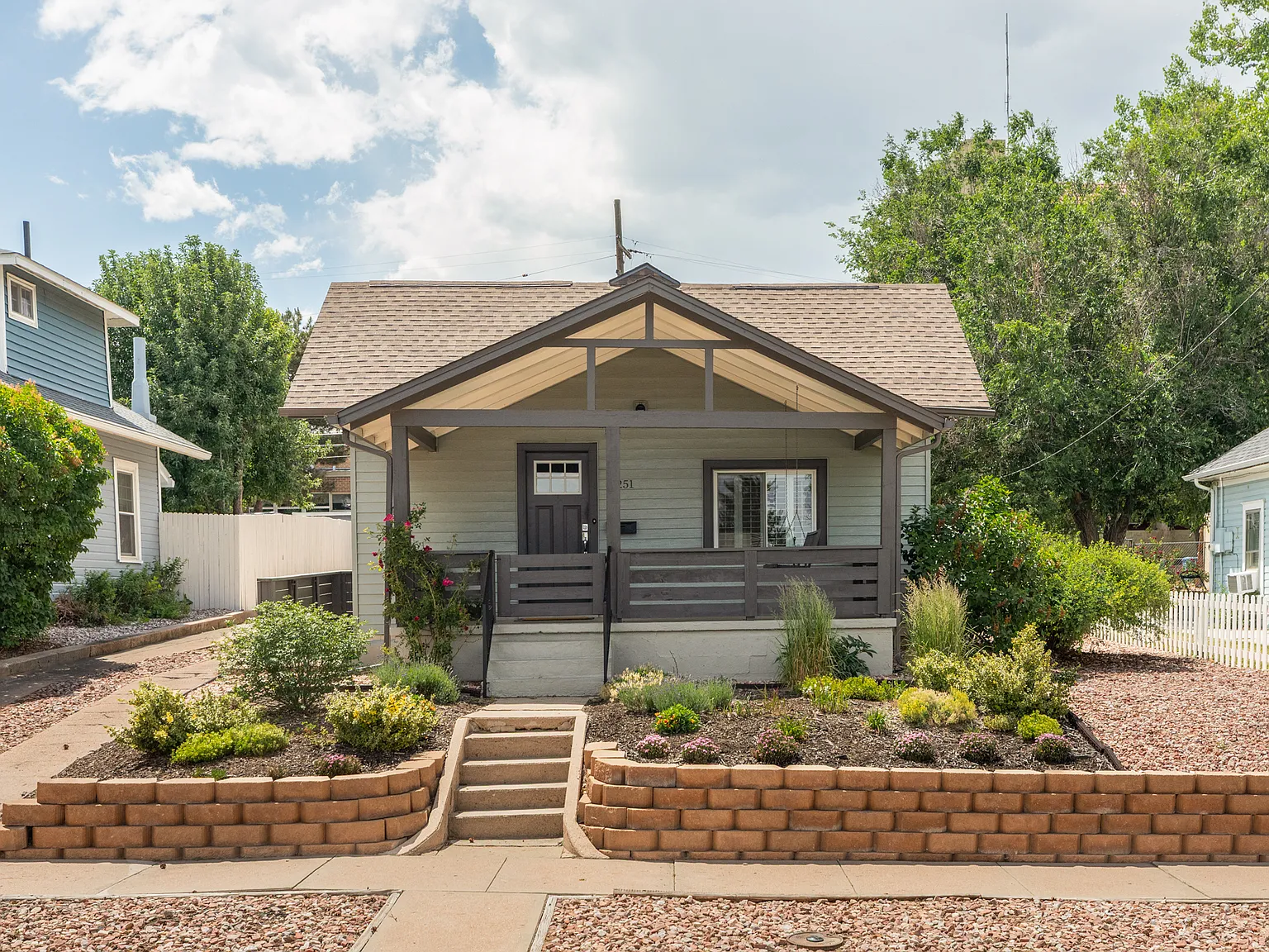 3 bed, 2052 sqft, $2,800 — Photo 1