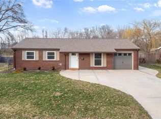 806 E 2nd St, O'Fallon, IL 62269