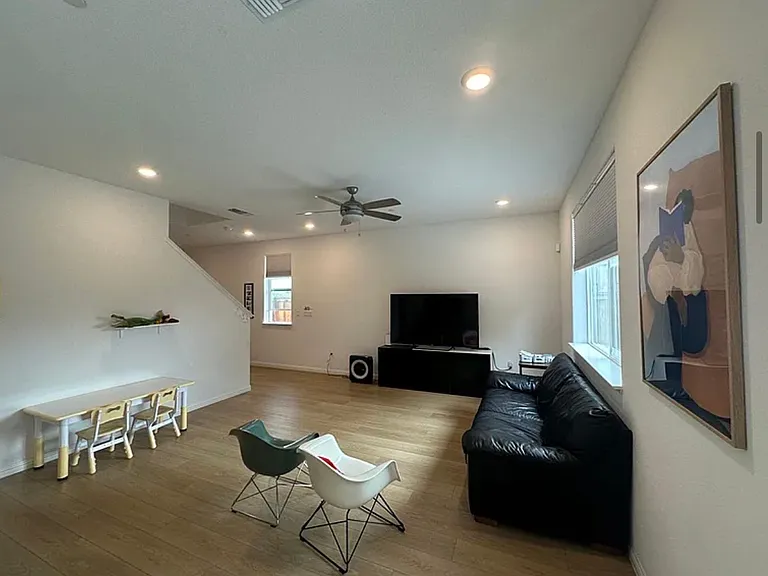 1483 Laurel Creek Dr — Photo 8