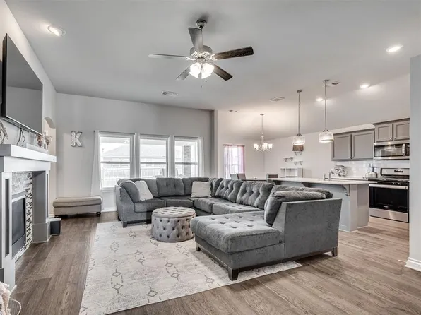 333 Emmy Jean Dr, Blanchard, OK 73010