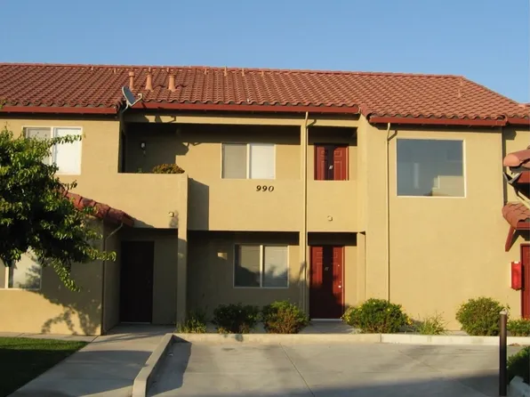 990 Prospect Ave, Hollister, CA 95023