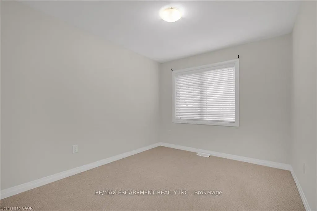 3 bed, $3,200 — Photo 4