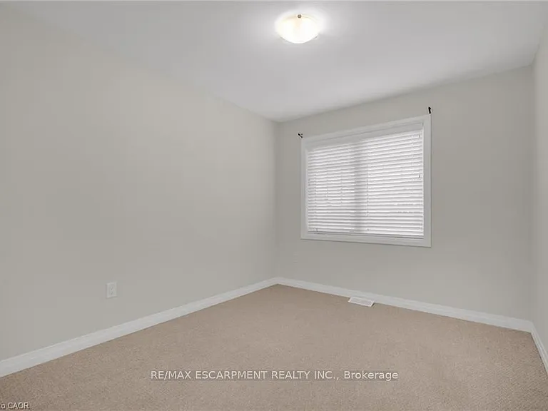 4086 Canby St — Photo 4