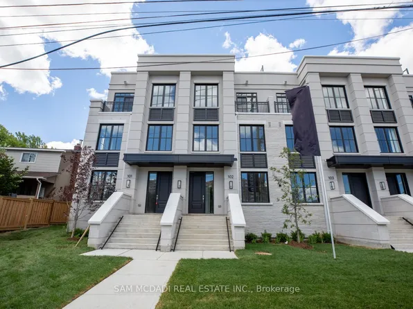 1180 Cawthra Rd #102, Mississauga, ON L5G 0A5