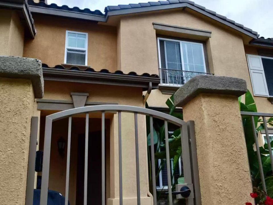 1st image of 10423 Whitcomb Way #215