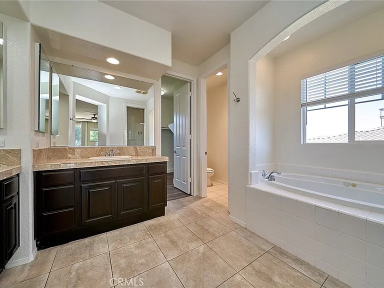 8827 Soothing Ct — Photo 32