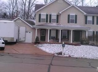 37 Saint Nicholas Ct, O'Fallon, MO 63366