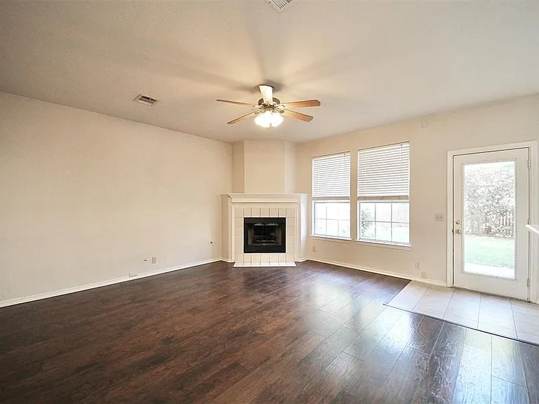1204 Stepp Bnd — Photo 7