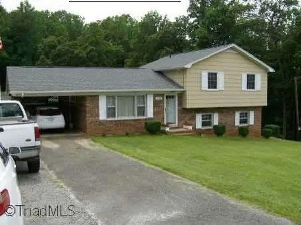 245 Gloria Dr, Mount Airy, NC 27030