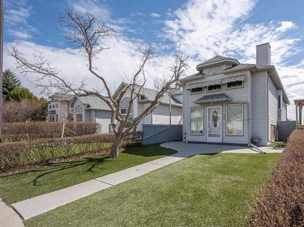 136 W Hunterhorn Dr NE, Calgary, AB T2K 6H3