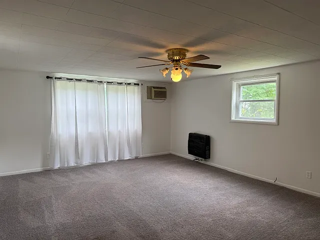 1429 Merrifield Ave — Photo 10