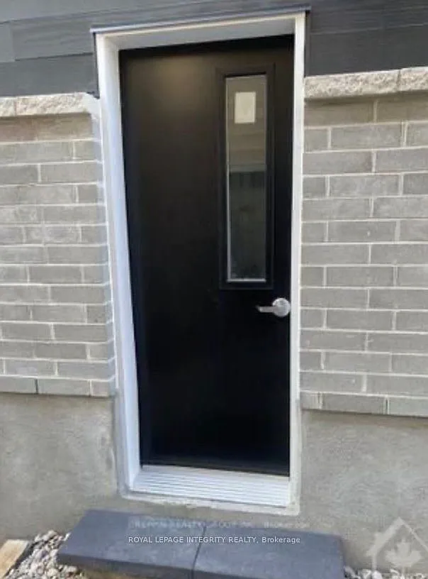 2 bed, $2,000 — Photo 2