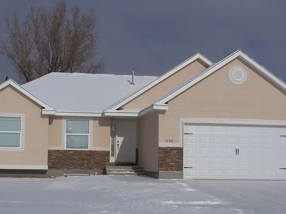 1st image of 1580 N Indian Hollow Dr