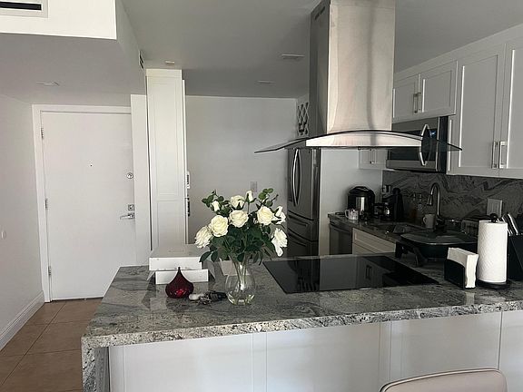 3rd image of 10525 SW 112th Ave APT 204