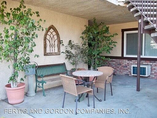 3rd image of 943 Fairview Ave APT A