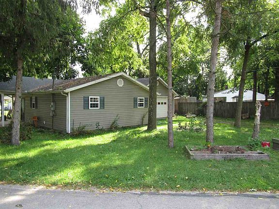 2nd image of 3775 S Middle Dr