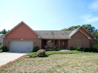 872 Edgehill Dr, Logan, OH 43138