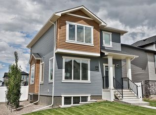 963 S 40th Ave N, Lethbridge, AB T1H7G9