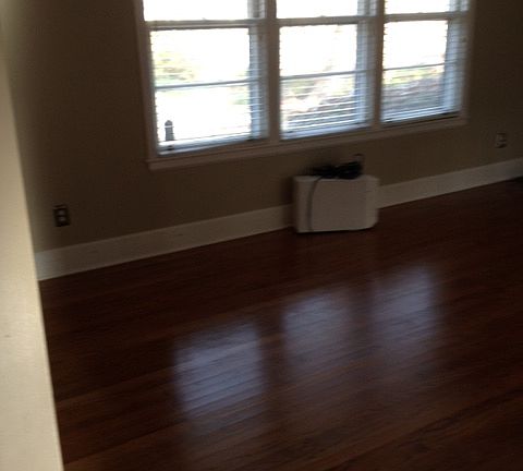 main floor living room w/Bos