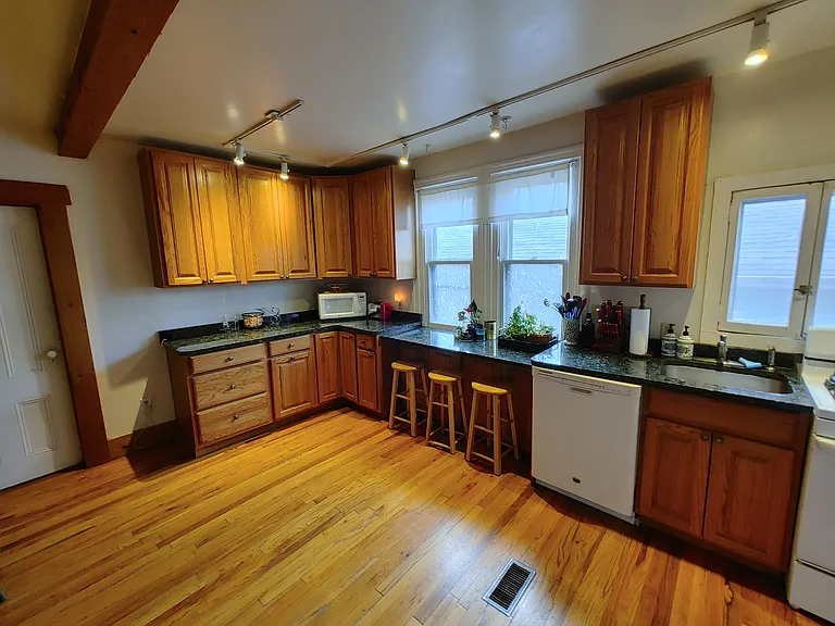 76 Meigs St #4 — Photo 22