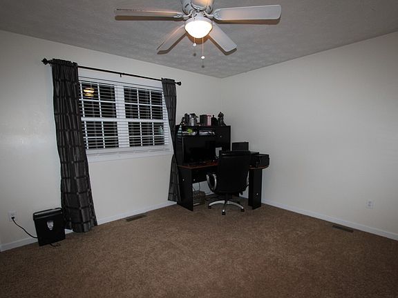 5th image of 107 Ashland Dr APT A