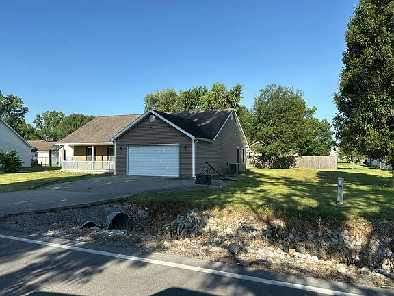2nd image of 1506 Broeking Rd