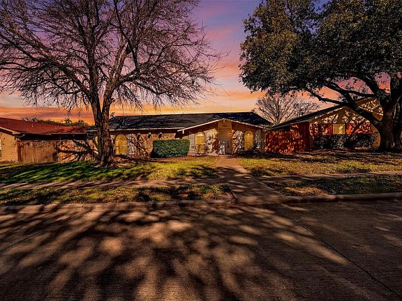 2nd image of 5061 Amhurst Ln
